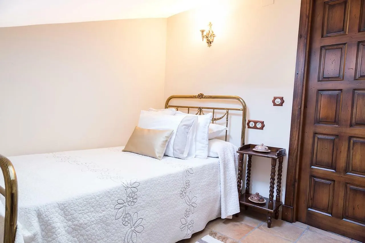 Country house Mafloras Suites El Bosque