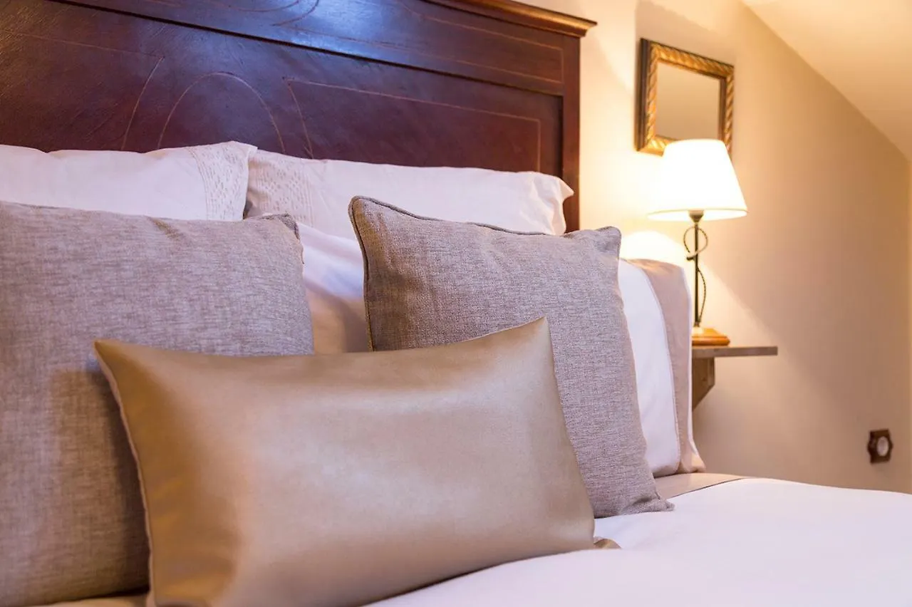 Casa di campagna Mafloras Suites El Bosque Spagna